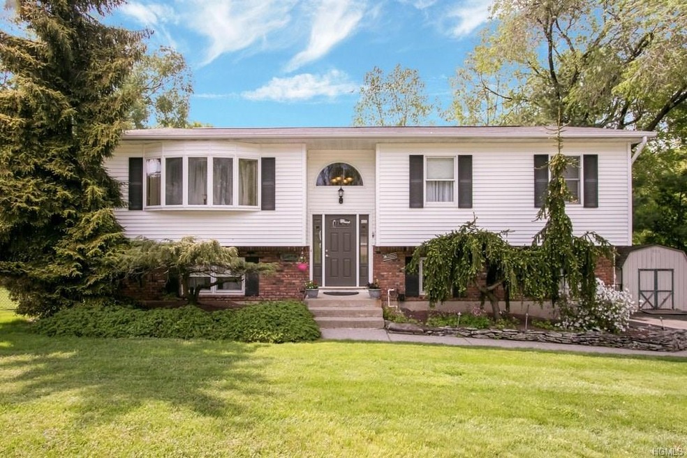 22 Riverglen Dr, Thiells, NY 10984 - photo 1