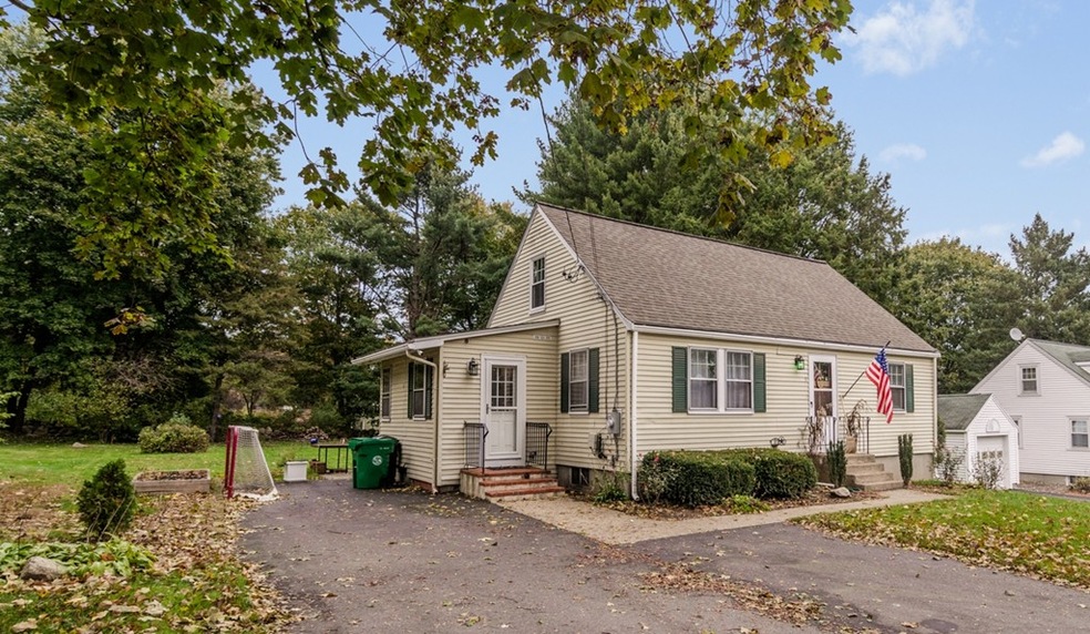 9 Prospect Heights, Ashland, MA 01721 - photo 1