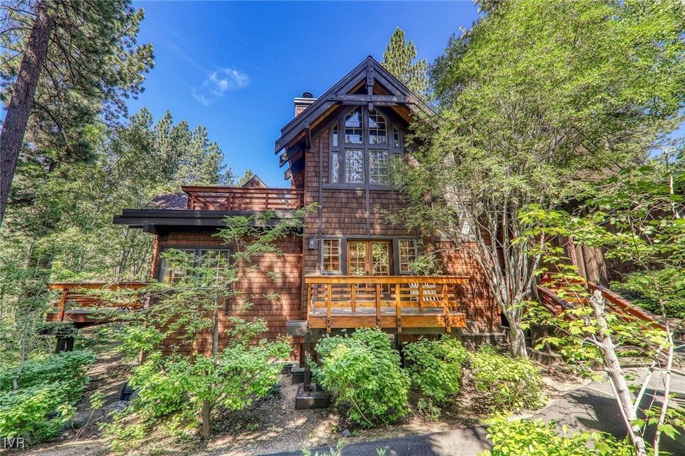 Sold $1,305,000 • Co-Listing Agent