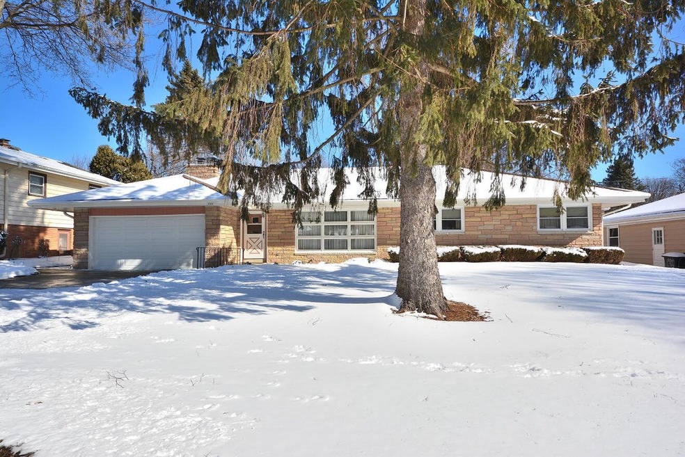 1664 N 117th St, Milwaukee, WI 53226 - photo 1