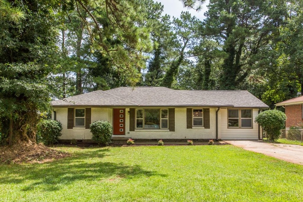 Charming brick ranch!