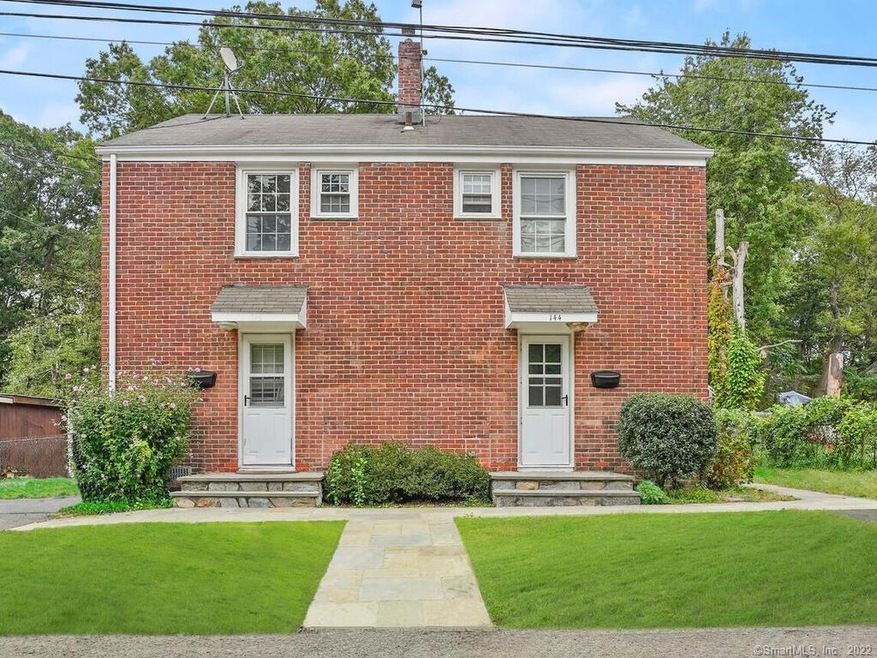 144 Dupont Place unit 146, Bridgeport, CT 06610 - photo 1