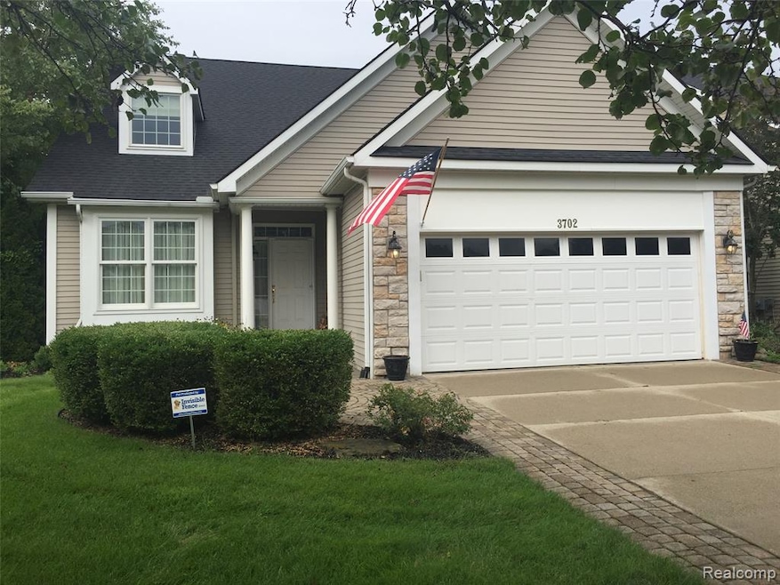 3702 Crestwood Dr unit 131, Auburn Hills, MI 48326 - photo 1