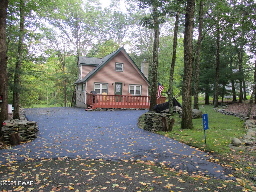 102 Cougar Ct, Dingmans Ferry, PA 18328 - photo 1