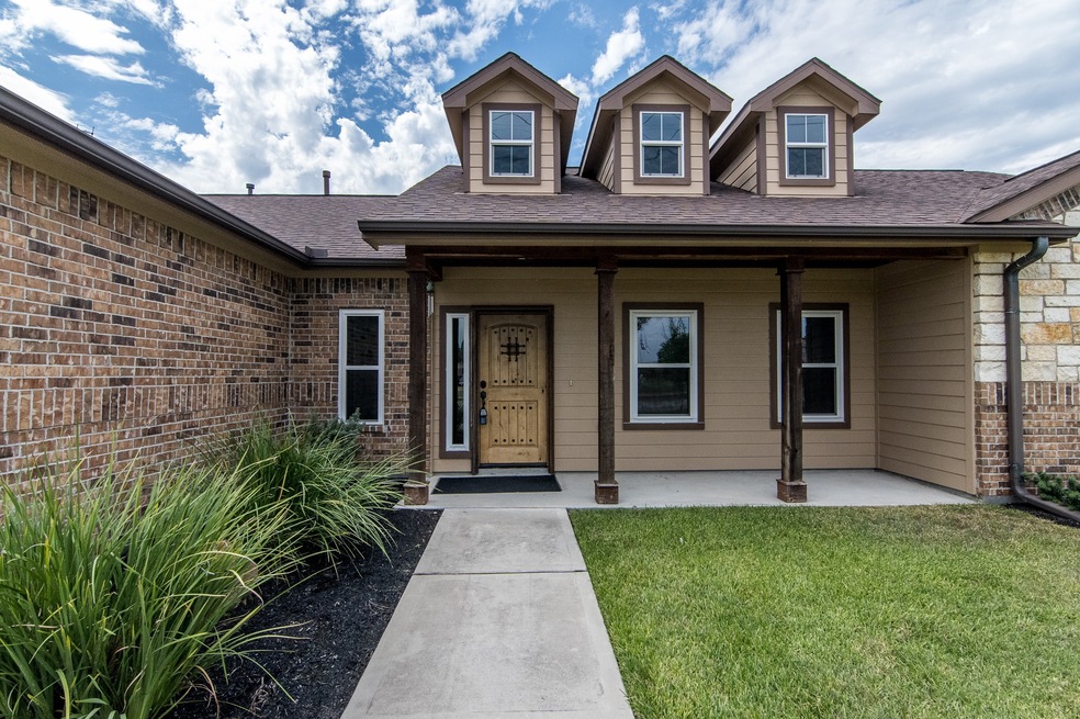 29719 Quinn Rd, Tomball, TX 77375 - photo 1