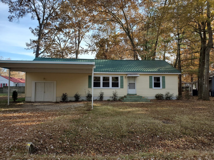 1003 Evins St, Manchester, TN 37355 - photo 1