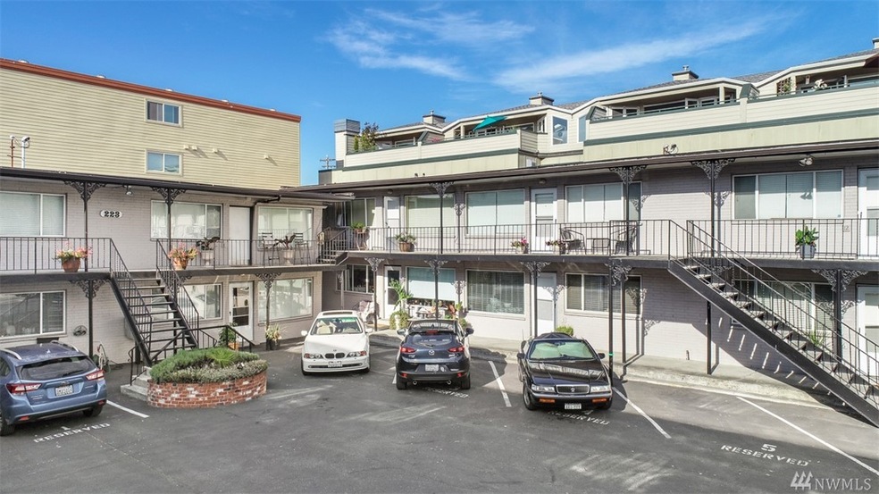 223 Dayton St unit 5, Edmonds, WA 98020 - photo 1