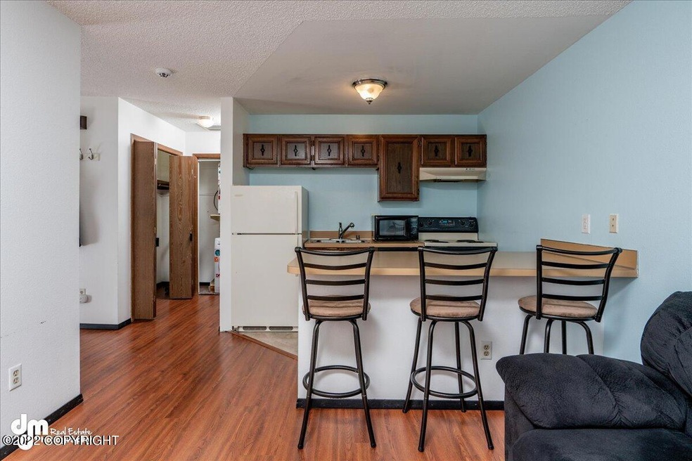 06-Living Room_MAX1827