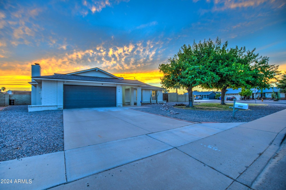 100 S 130th Place unit 2, Chandler, AZ 85225 - photo 1