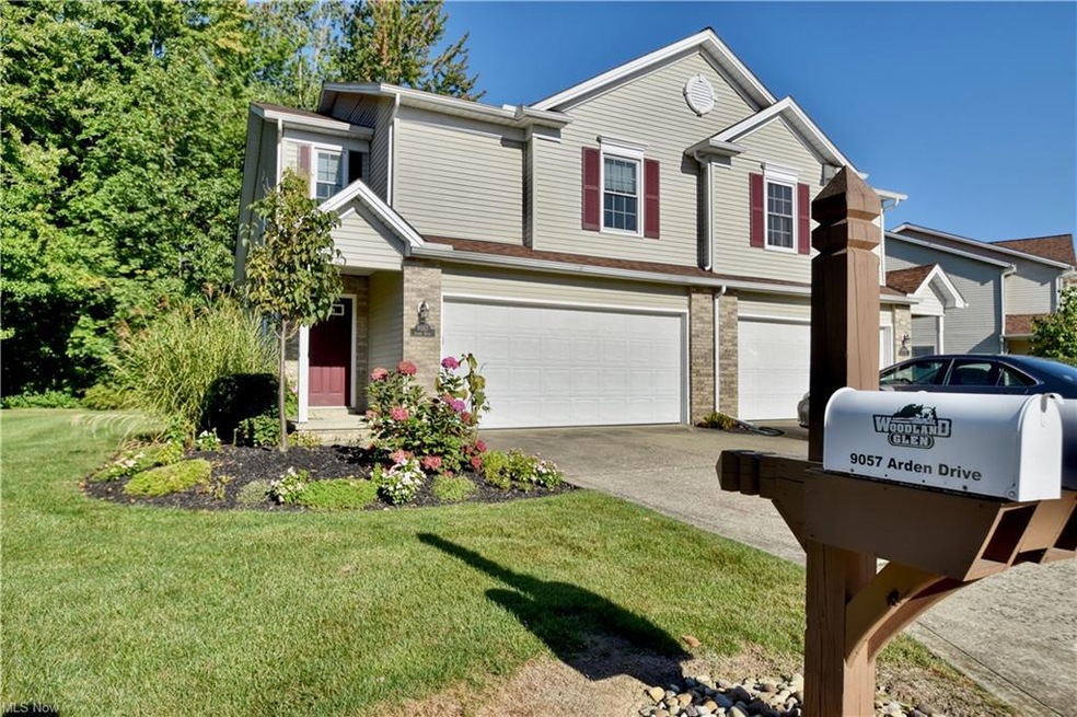 View of front facade featuring 2 car garage and a 