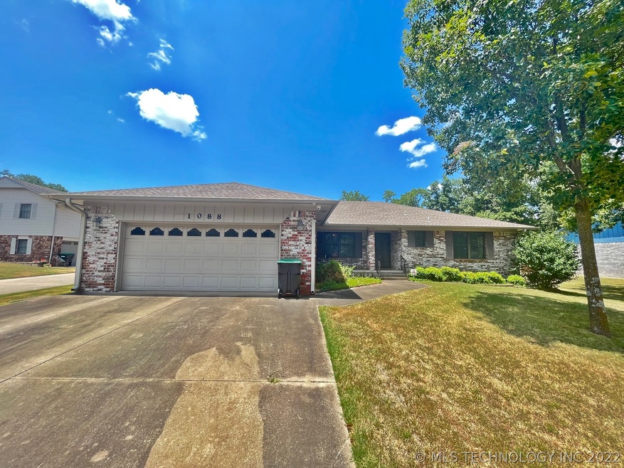 1088 Turney Ave, Tahlequah, OK 74464 - photo 1