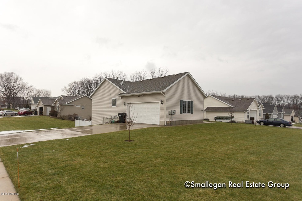 5481 Lillyview St SW, Wyoming, MI 49509 - photo 1