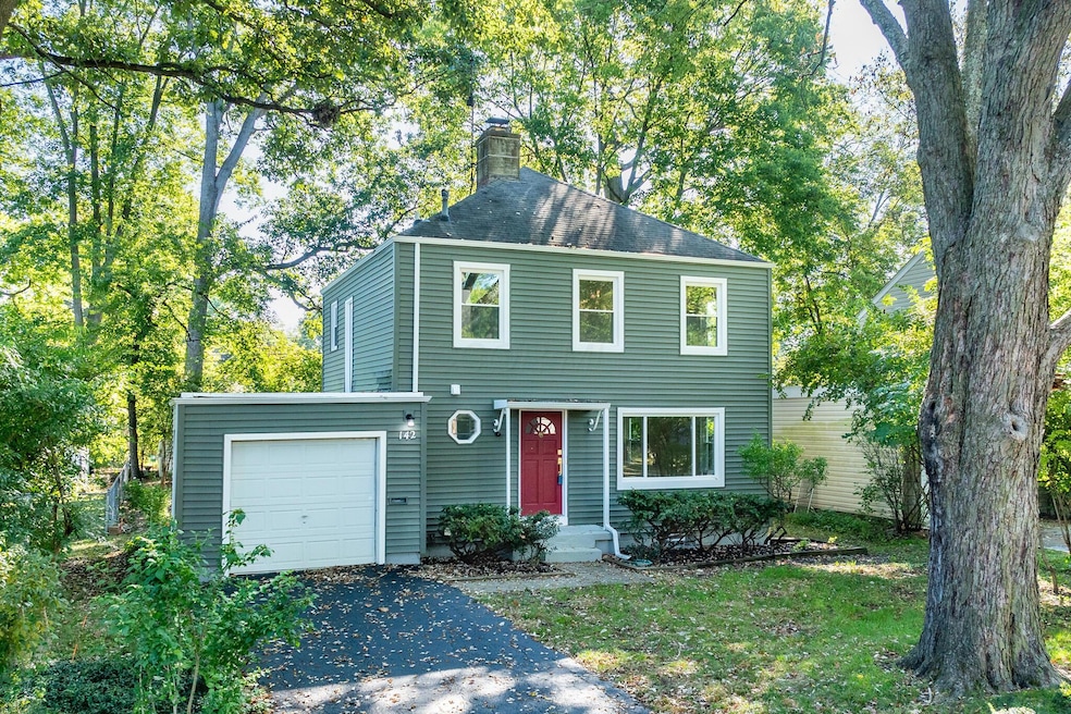 142 S Gould Rd, Columbus, OH 43209 - photo 1