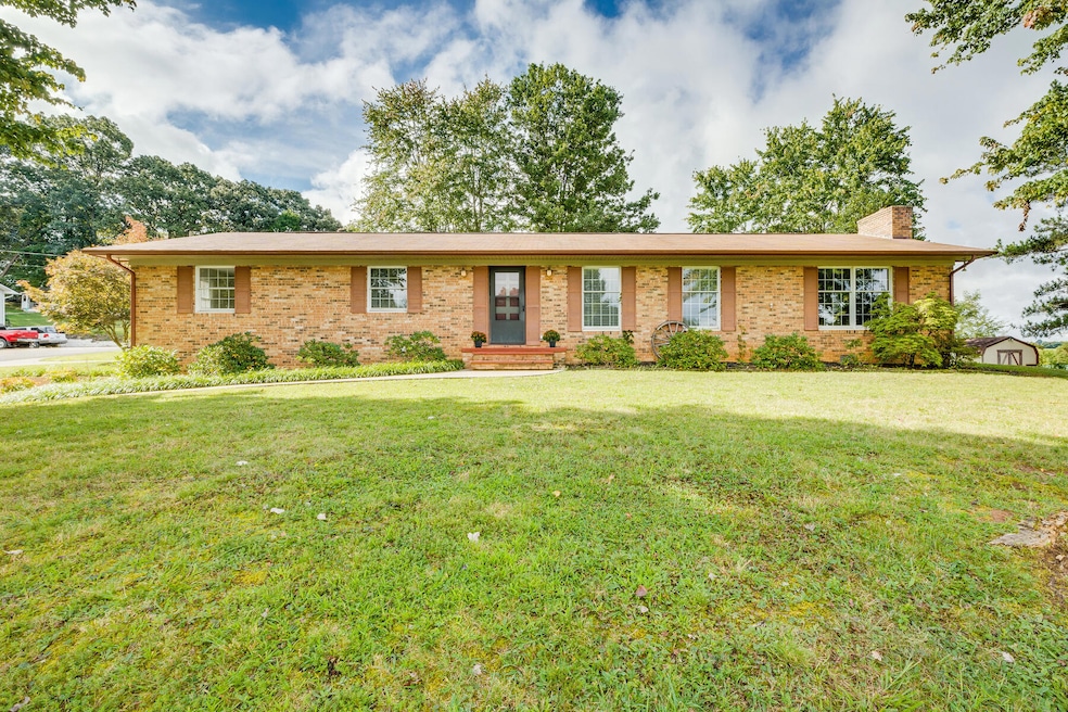 121 Linda Heights, Fall Branch, TN 37656 - photo 1