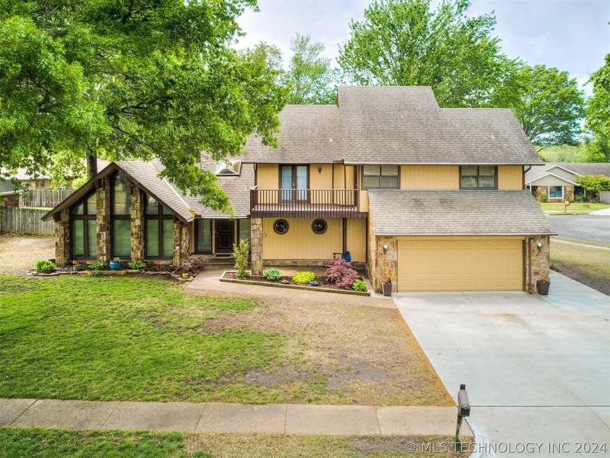 2417 Kensington Way, Bartlesville, OK 74006 - photo 1