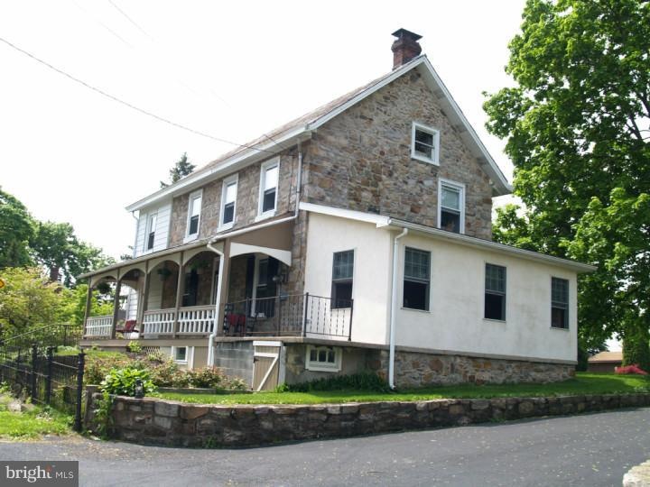 5908 Kings Hwy S, Zionsville, PA 18092 - photo 1