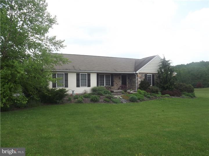 8 Green St, Birdsboro, PA 19508 - photo 1