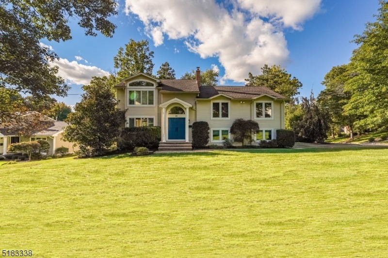 63 Havenwood Dr, Livingston, NJ 07039 - photo 1