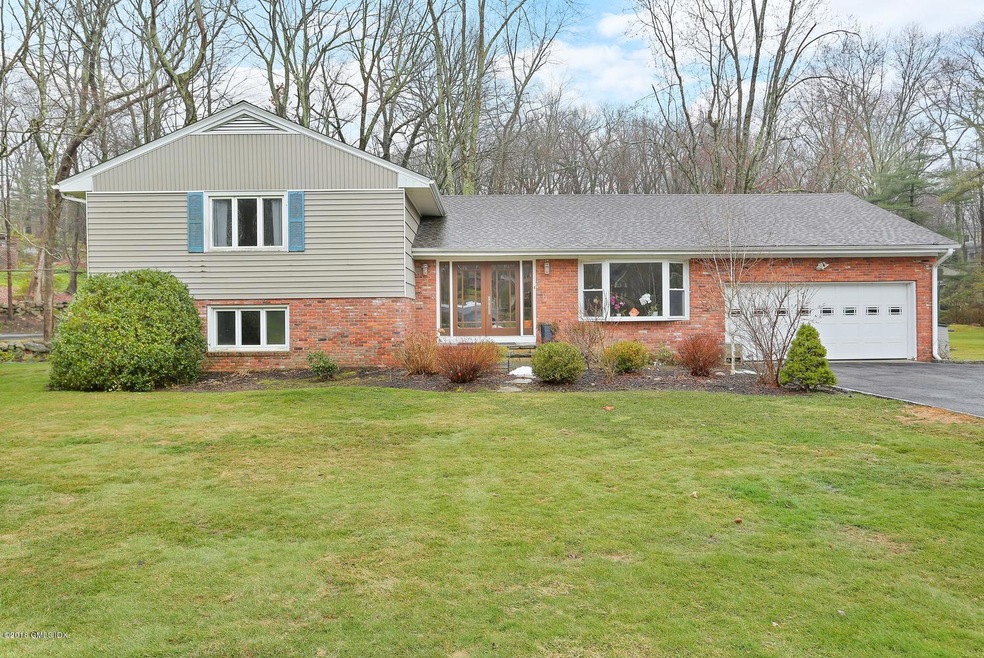 9 Heather Ln