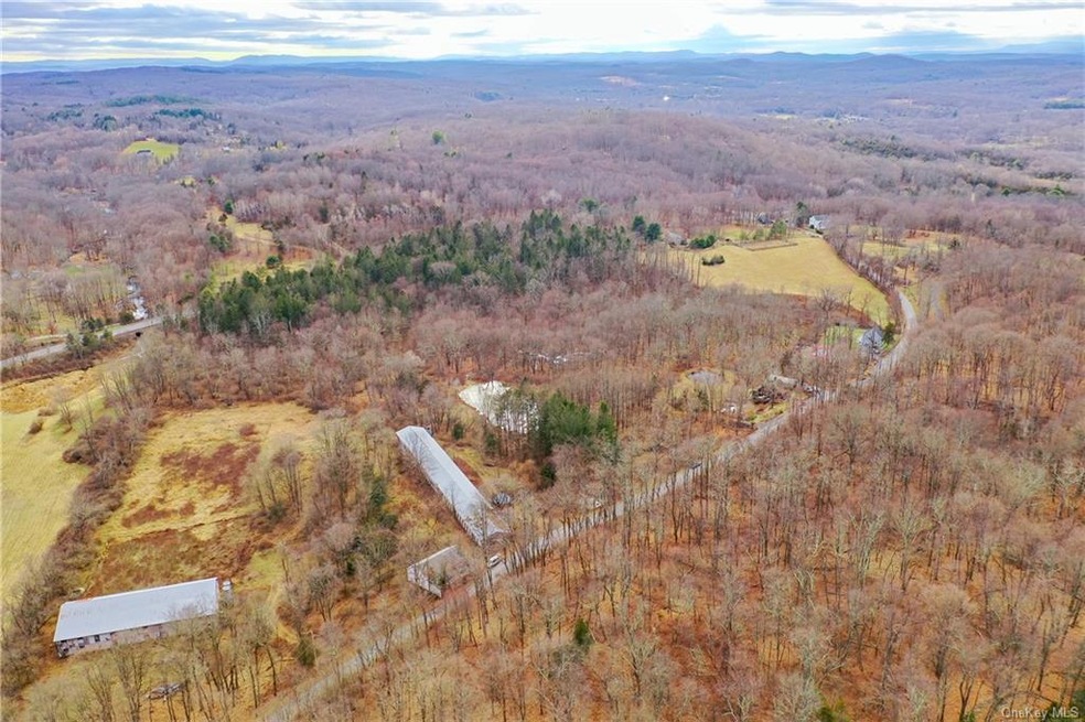 160 Old Bulls Head Rd, Clinton Corners, NY 12514 - photo 1