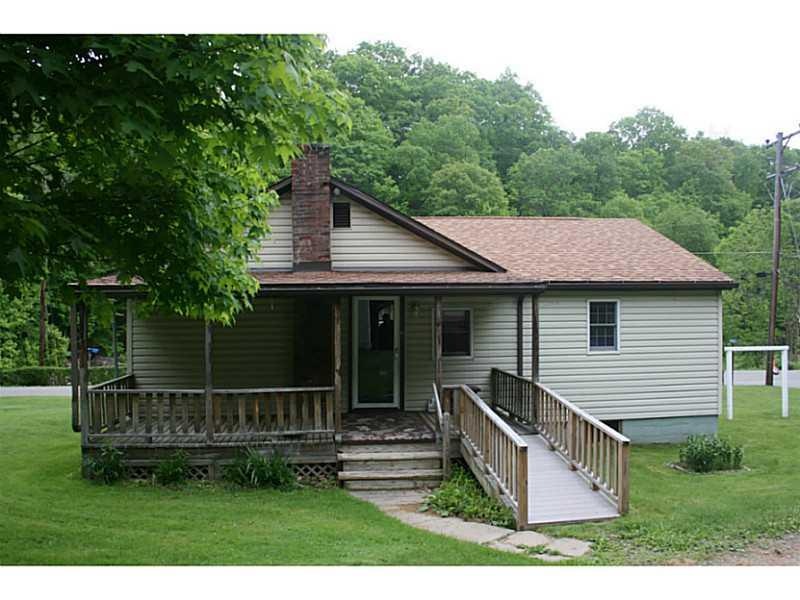 Exterior Front. Corner of Days Run Road and Holsin