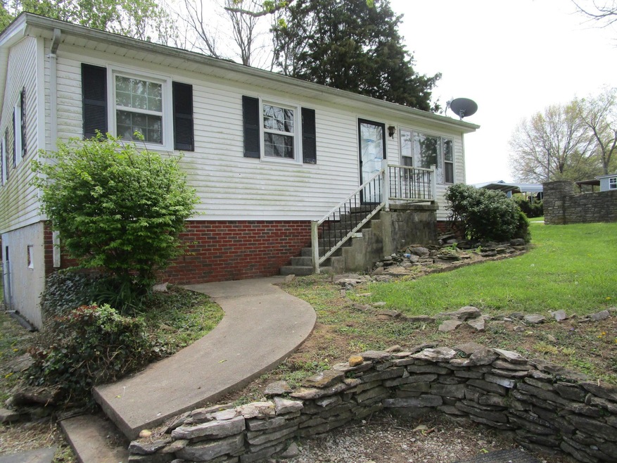 737 Curdsville Rd, Harrodsburg, KY 40330 - photo 1