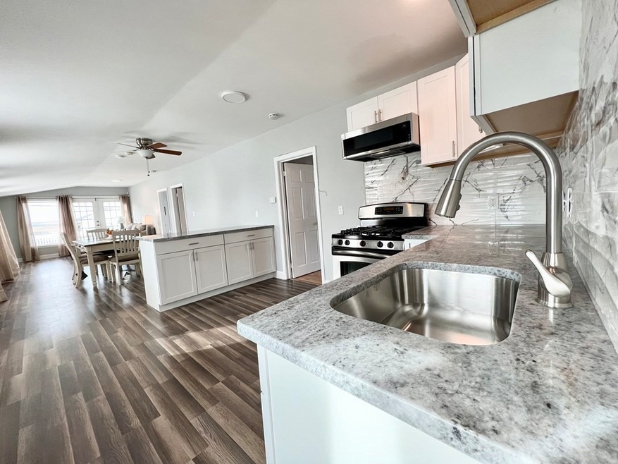 78 N End Blvd unit 2, Salisbury, MA 01952 - photo 1