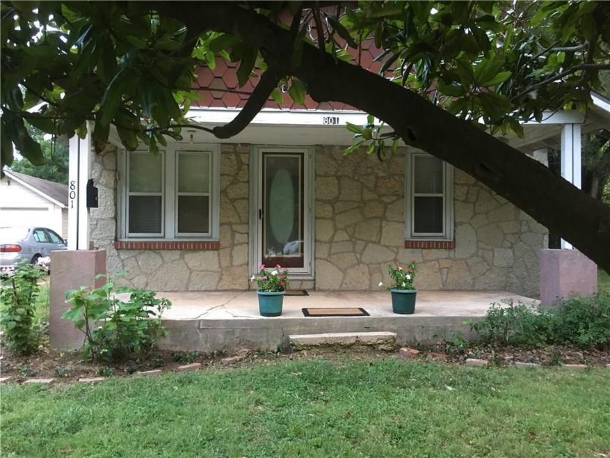 801 NW 7th St, Bentonville, AR 72712 - photo 1