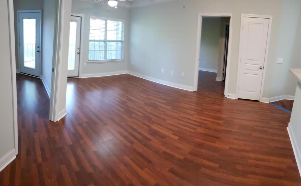 Open dining to family room