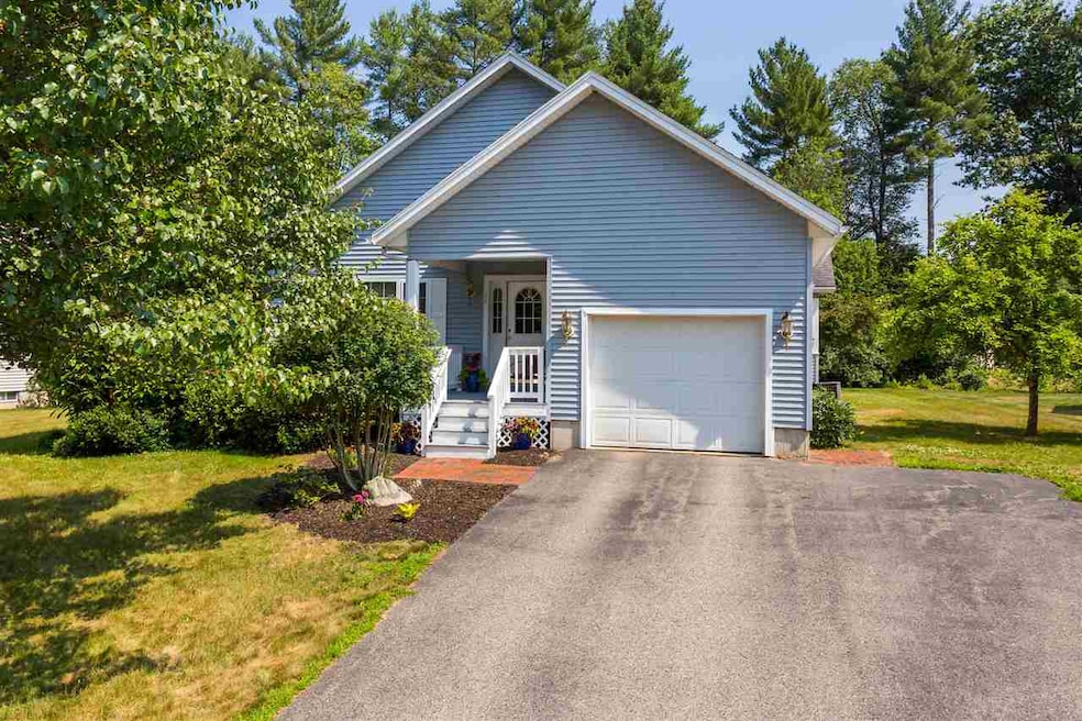 25 Briallia Cir, Newmarket, NH 03857 - photo 1