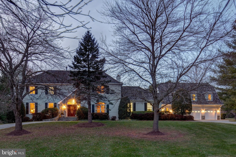 8911 Saunders Ln, Bethesda, MD 20817 - photo 1