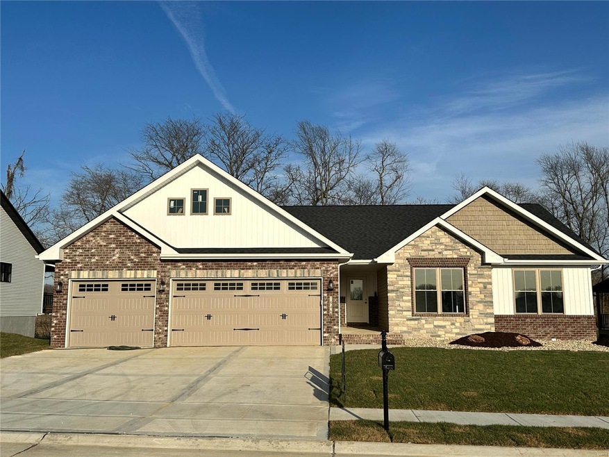 1846 Robin Mills Ct, Maryville, IL 62062 - photo 1