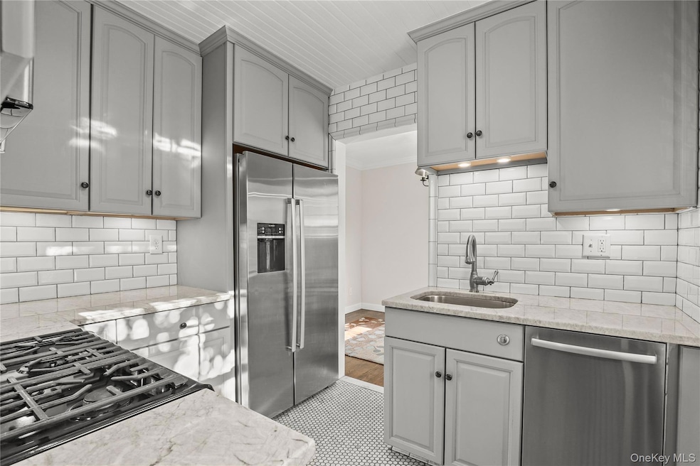 For Sale $415,000 • Co-Listing Agent