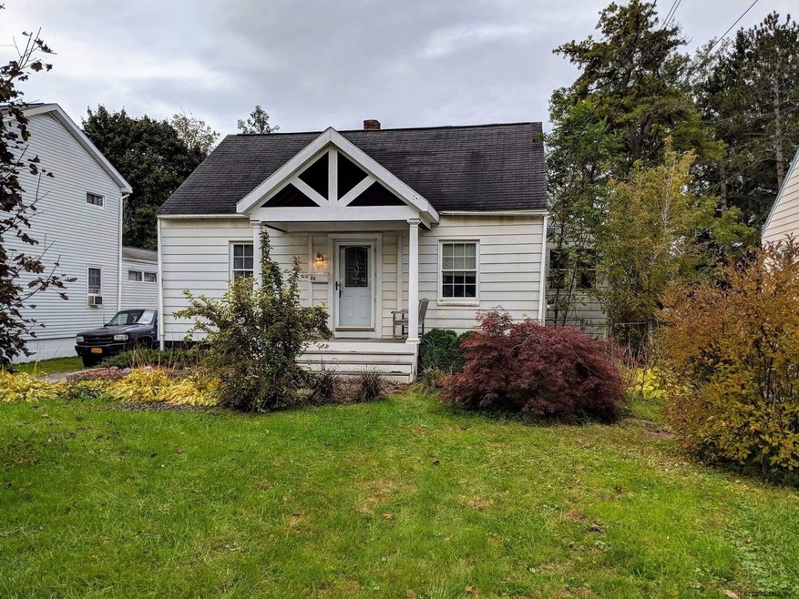 71 Macarthur Dr, Schenectady, NY 12302 - photo 1