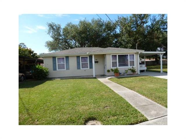 Photo. This 3 Bedroom home has lots of windows that flood the home iwth natural light.