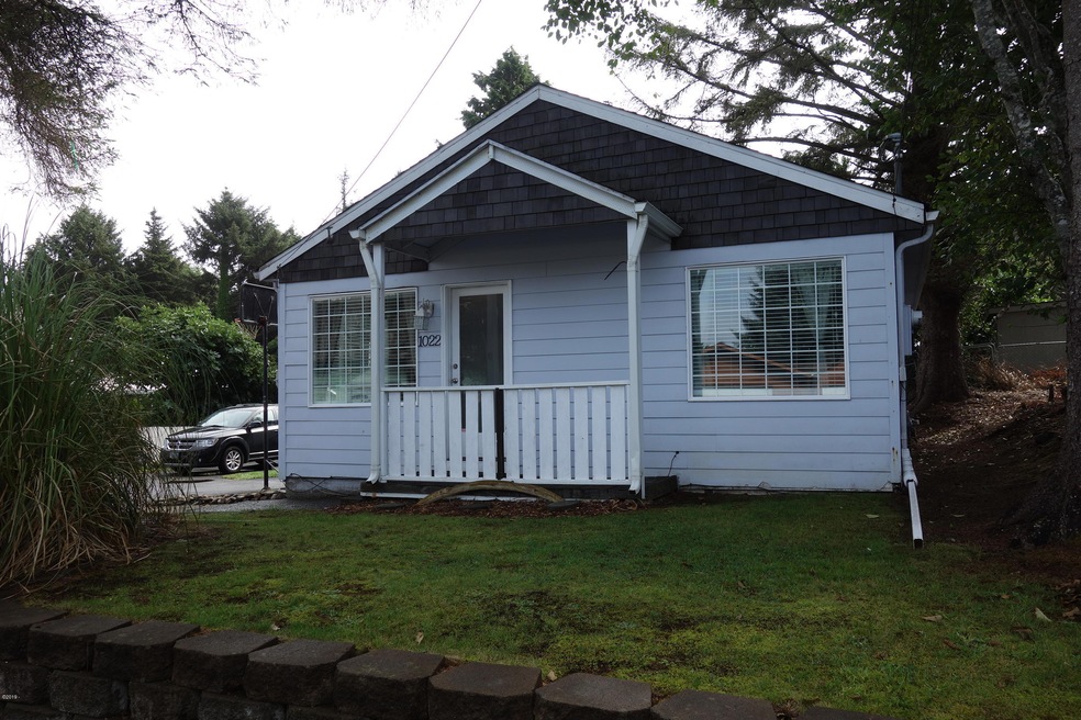 1022 SW 16th St, Lincoln City, OR 97367 - photo 1