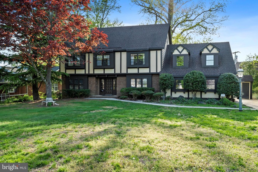 27 Magnolia Ln, Toms River, NJ 08753 - photo 1