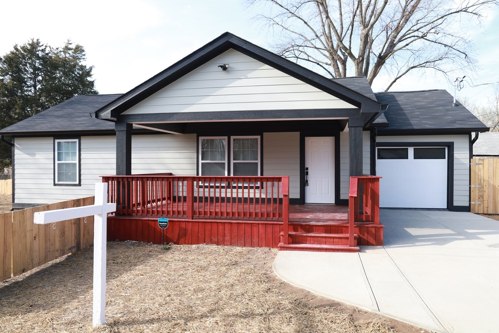 4908 E 18th St, Indianapolis, IN 46218 - photo 1