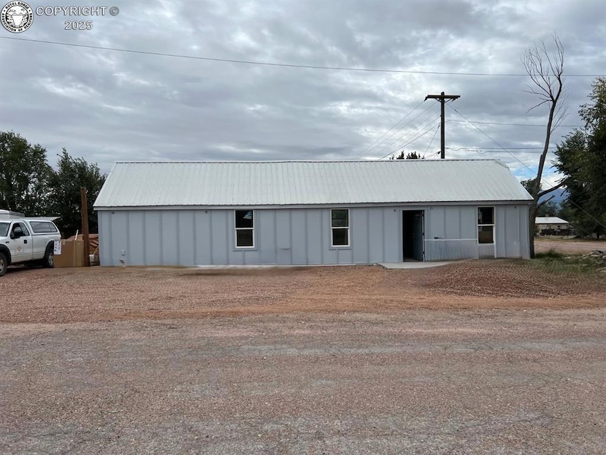 312 Fremont Ave, Penrose, CO 81240 - photo 1