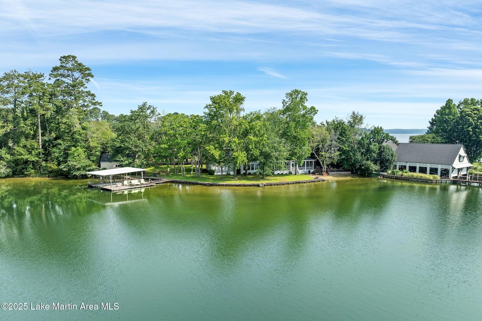 6-web-or-mls-852 McCain Rd-17