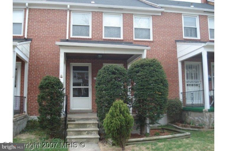 1321 Cedarcroft Rd, Baltimore, MD 21239 - photo 1