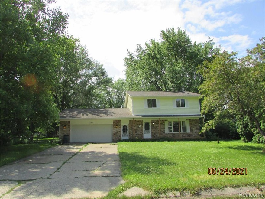 7081 Partridge Dr, Flushing, MI 48433 - photo 1