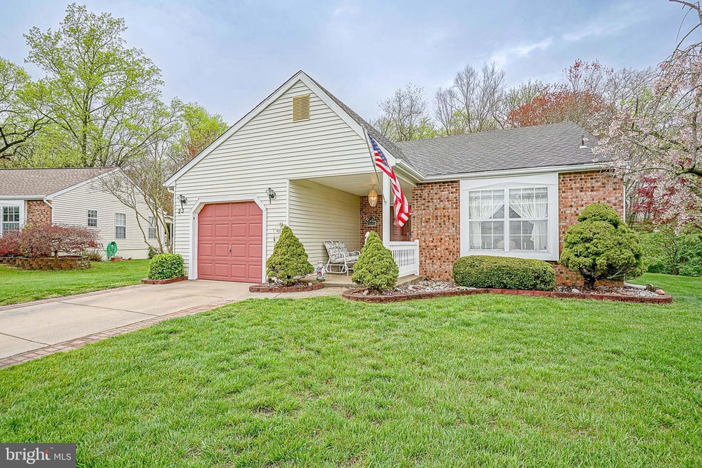 23 Pinecrest Dr, Woodbury, NJ 08096 - photo 1