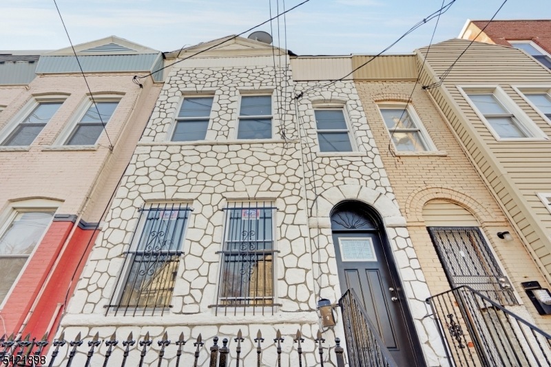 78 9th Ave W, Newark, NJ 07107 - photo 1