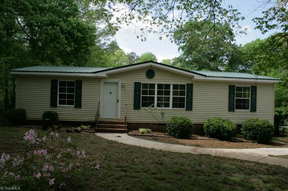 3526 Buffalo Ford Rd, Asheboro, NC 27205 - photo 1