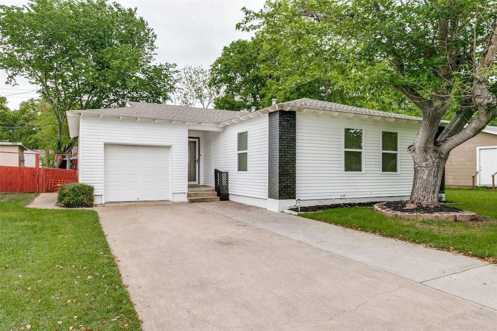 740 Ruth Ln, Hurst, TX 76053 - photo 1