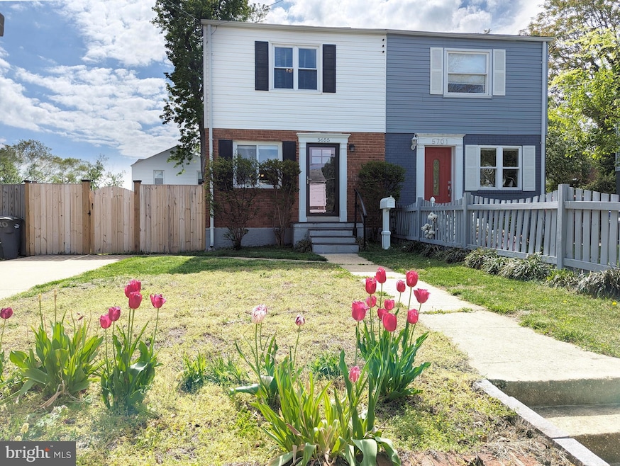 5655 Fenwick Dr, Alexandria, VA 22303 - photo 1