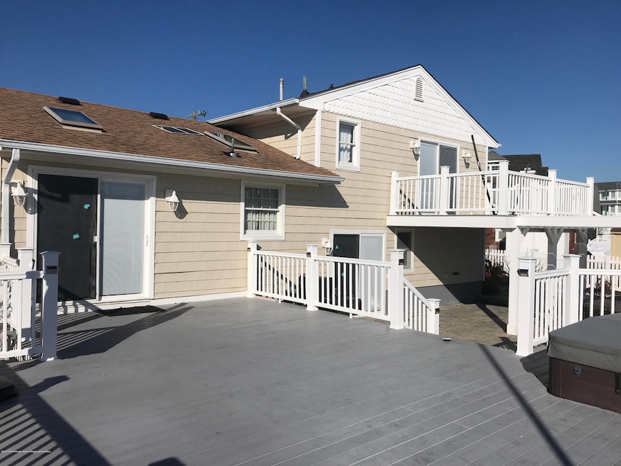 352 Venice Dr, Lavallette, NJ 08735 - photo 1