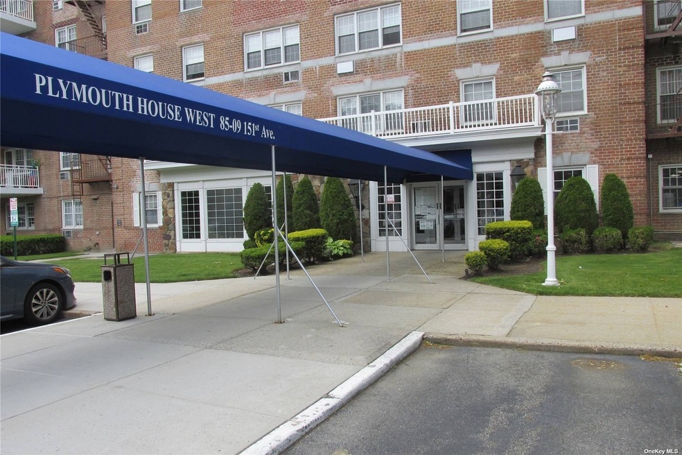 Plymouth House West unit 2L, Howard Beach, NY 11414 - photo 1