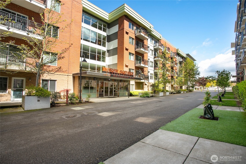 Pending $352,500 • Co-Listing Agent